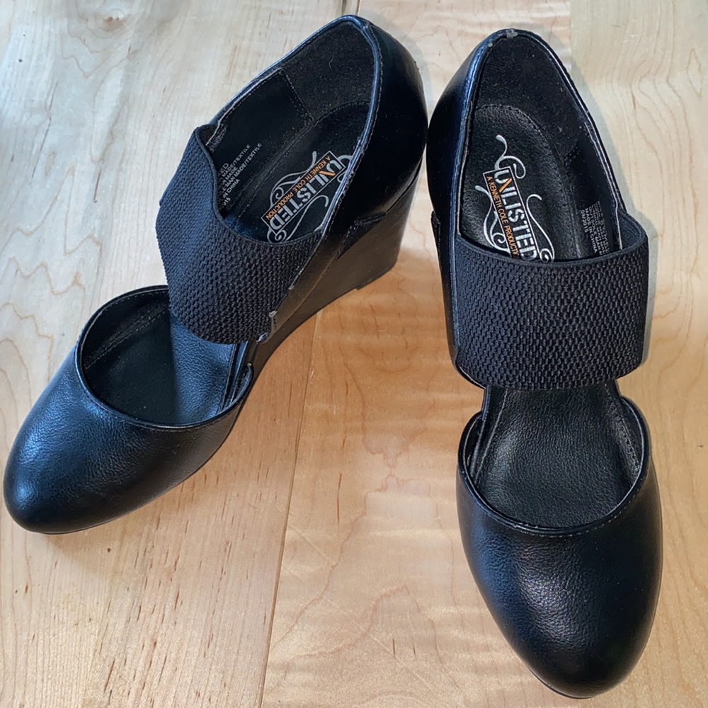 💋UNLISTED by Kenneth Cole Womens Wedges